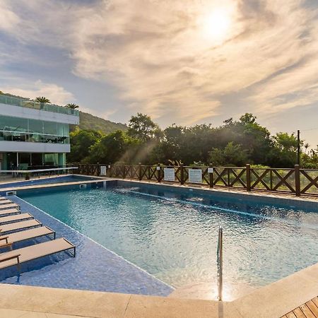 Varandas Do Atlantico - Confortavel Apartamento Em Condo Pe Na Areia Bombinhas Exterior foto